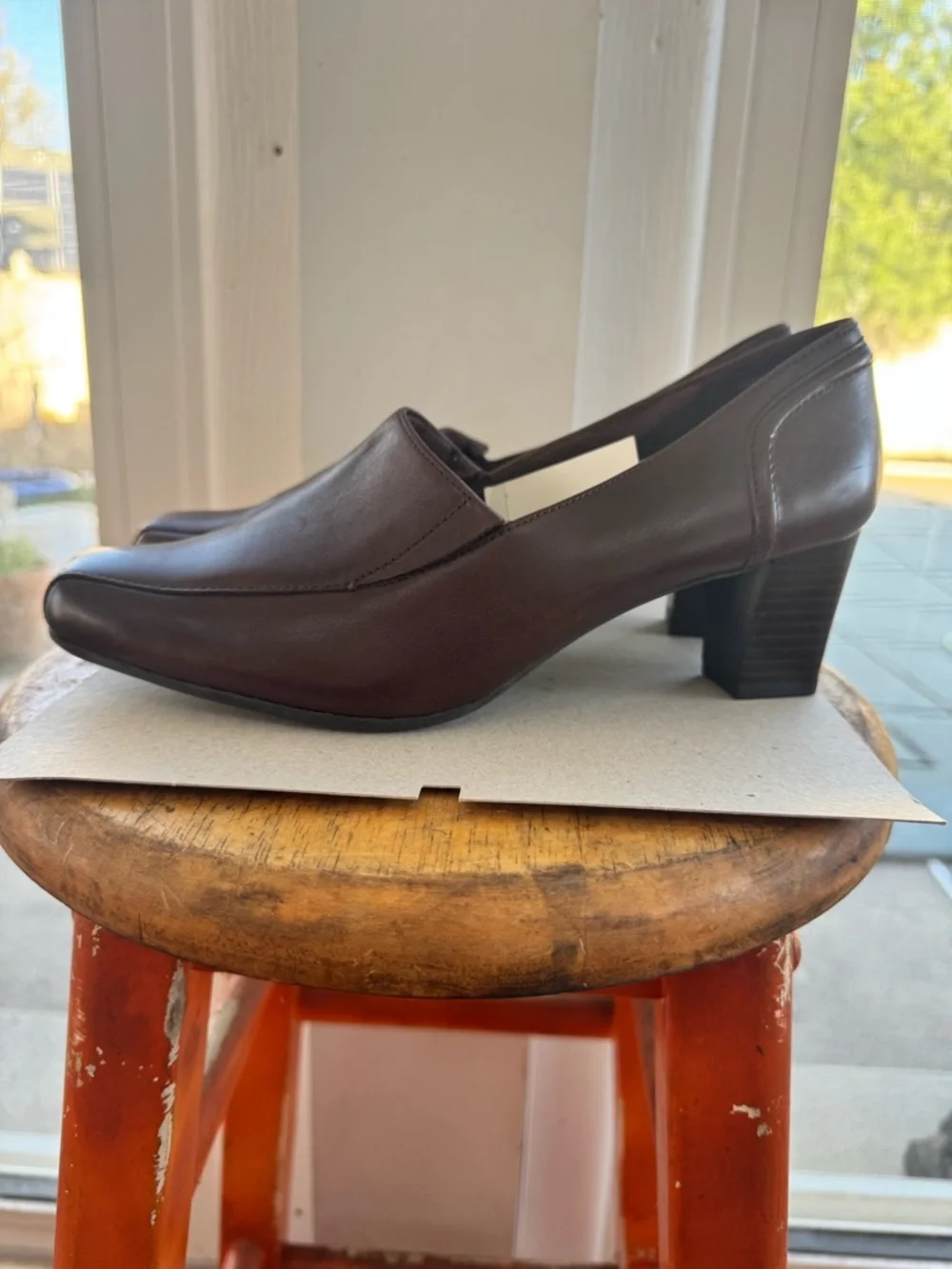 Thom McAn Thea Brown Leather Loafers 8 Wide Block Heel Y2K Square Toe NWT - Picture 7 of 14